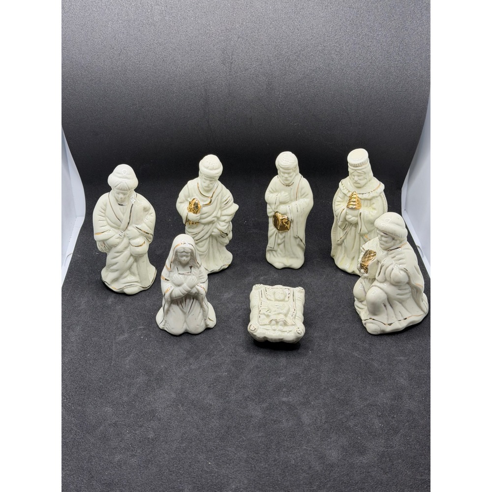 Unbranded Ceramic Nativity Set 7 Piece Cream Gold Christmas Decor Vintage 4in